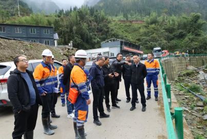 馬邊縣委常委、總工會主席徐澤星赴蜀能礦產(chǎn)三號礦山調(diào)研項目建設(shè)工作